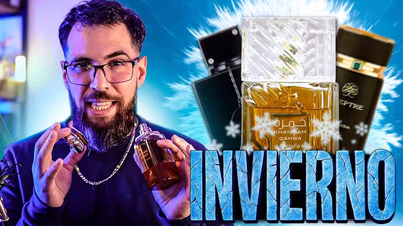 El experto de Senda Olfativa presentando su selección de fragancias de invierno para hombre, rodeado de perfumes árabes y de diseñador.
